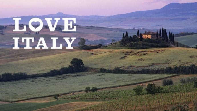 Stunning sunset in breathtaking Tuscany