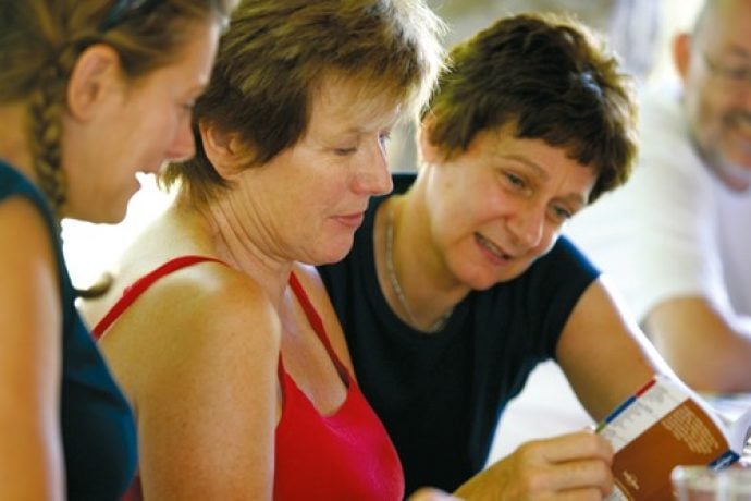 Group of language guests learning Italian phrases